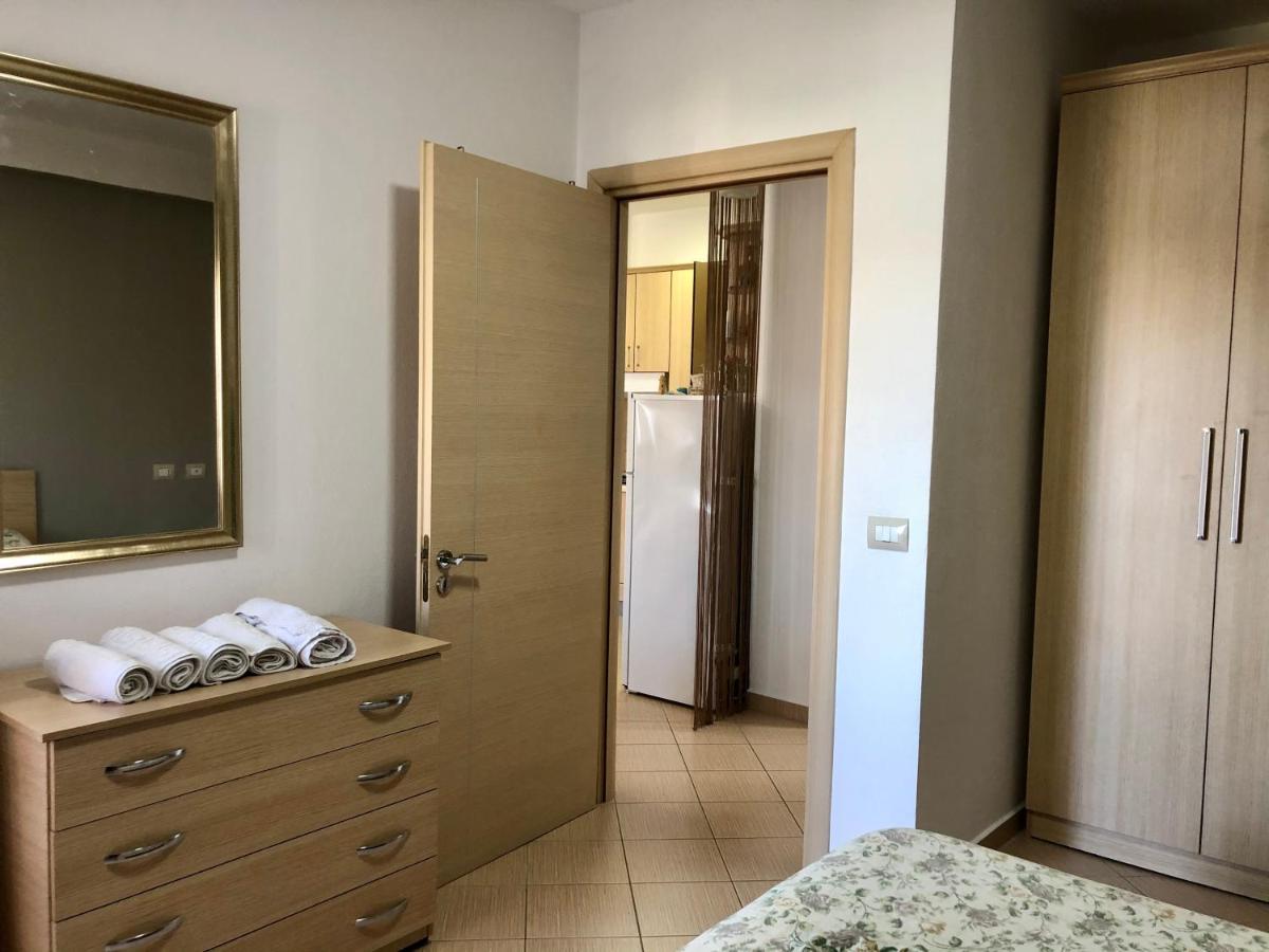 Beach Apartments Durrës Esterno foto