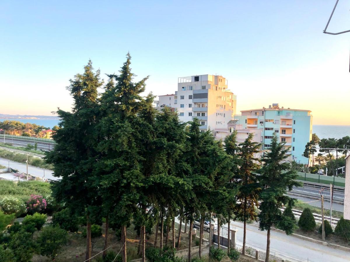 Beach Apartments Durrës Esterno foto