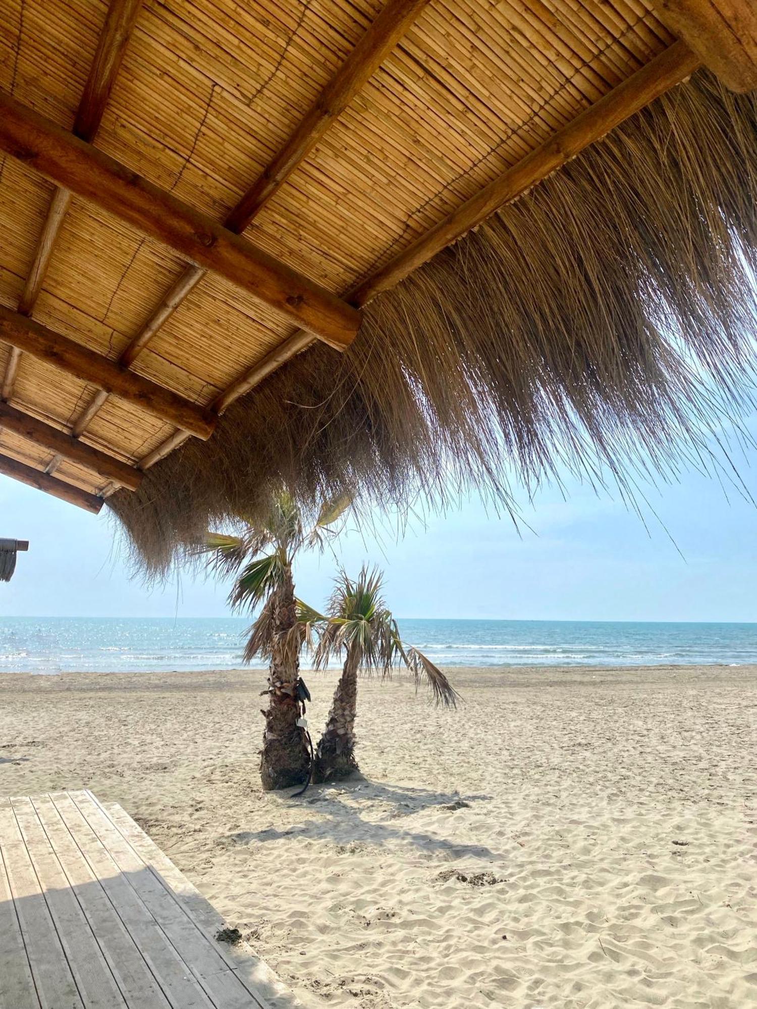 Beach Apartments Durrës Esterno foto